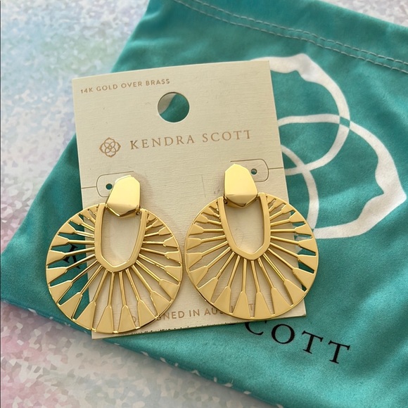 Kendra Scott Gold Earrings NWT and KS. Bag